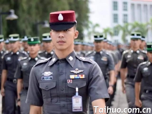 3bf33a87e950352a707050bac73d2efab3118bf2.jpg